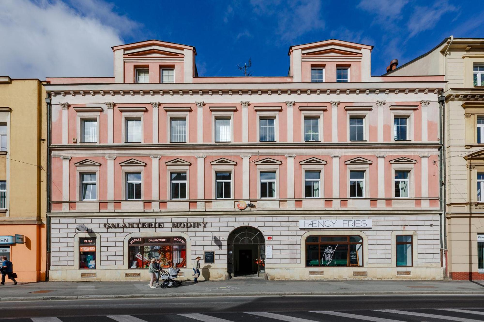 Avantgarde Apartments Plzeň Eksteriør bilde